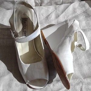 Charles David Nathalie M White leather wedge slingback size 7.5 Wedding Evening